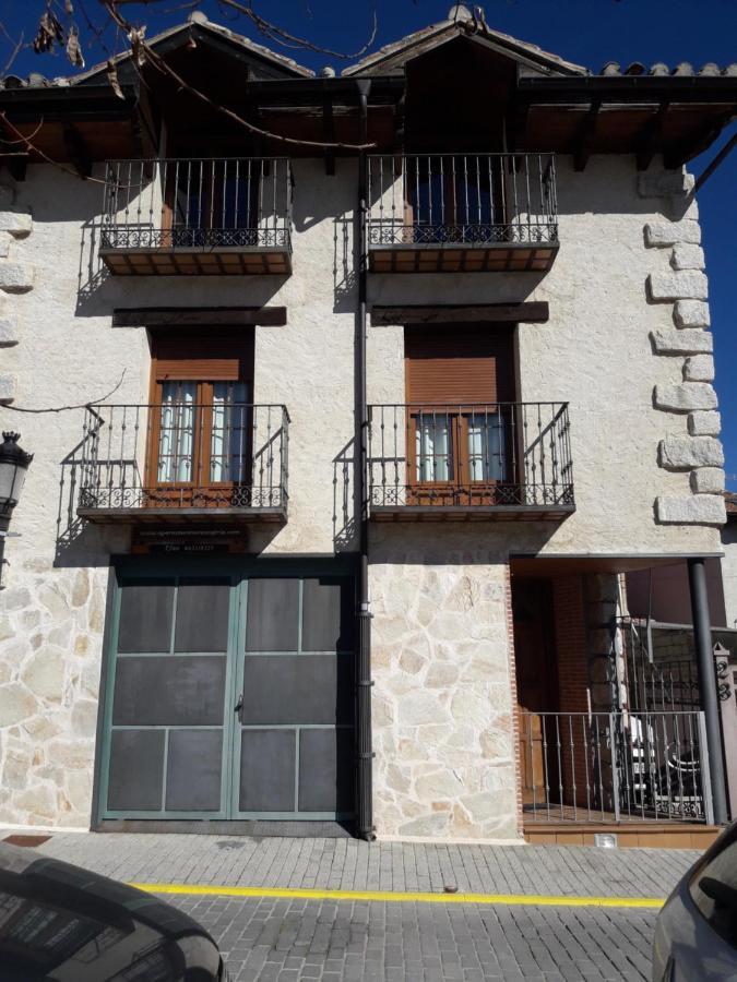 Zaguan Guest House Rascafría Exterior photo