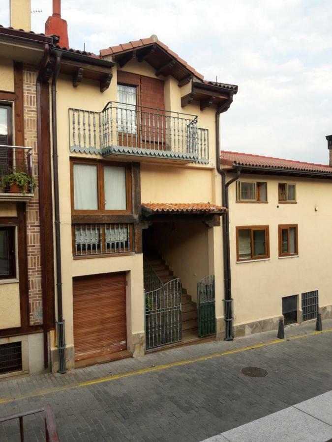 Zaguan Guest House Rascafría Exterior photo